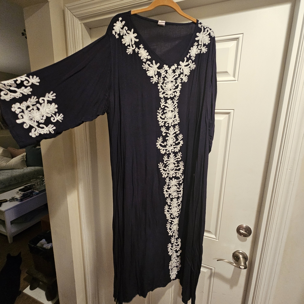 Elegant Riviera Sun 3X Blue and White Embroidered Dress